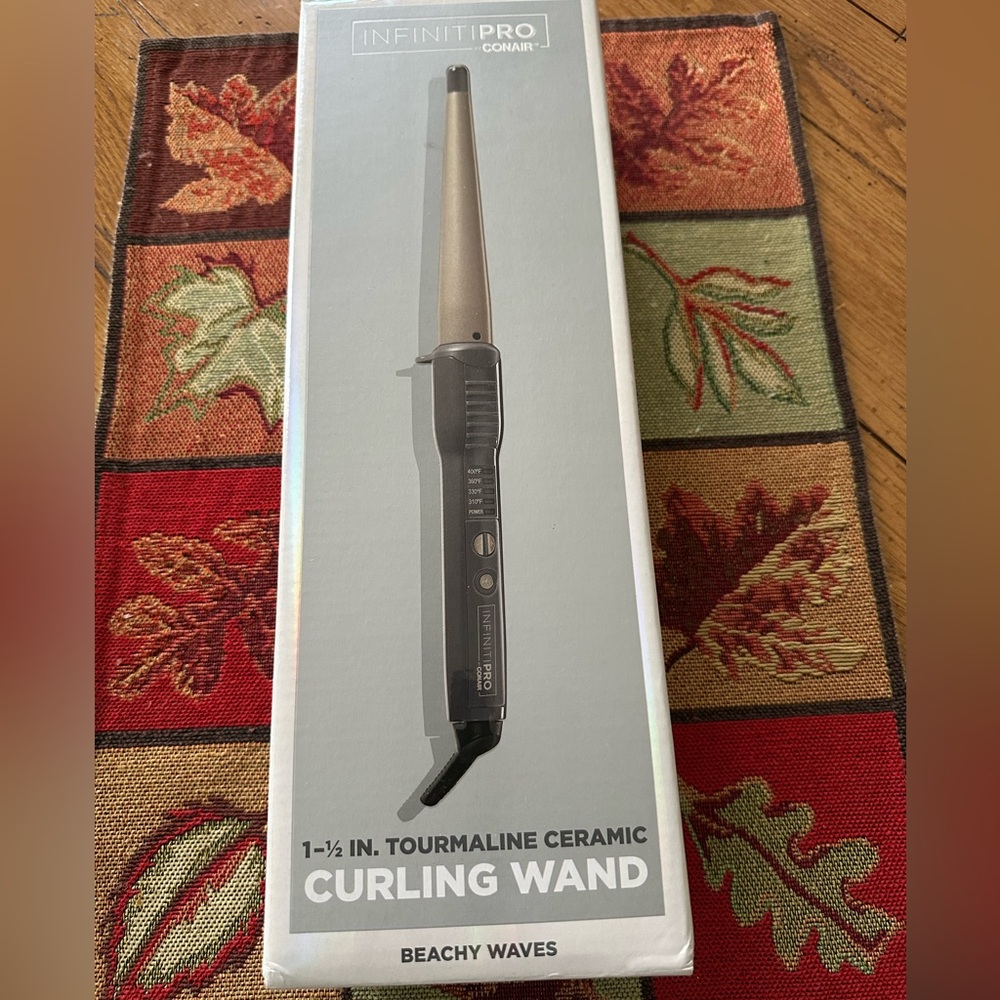 BNIB INFINITIPRO CONAIR 1-1 1/2” tourmaline ceramic curling wand BEACHY WAVES